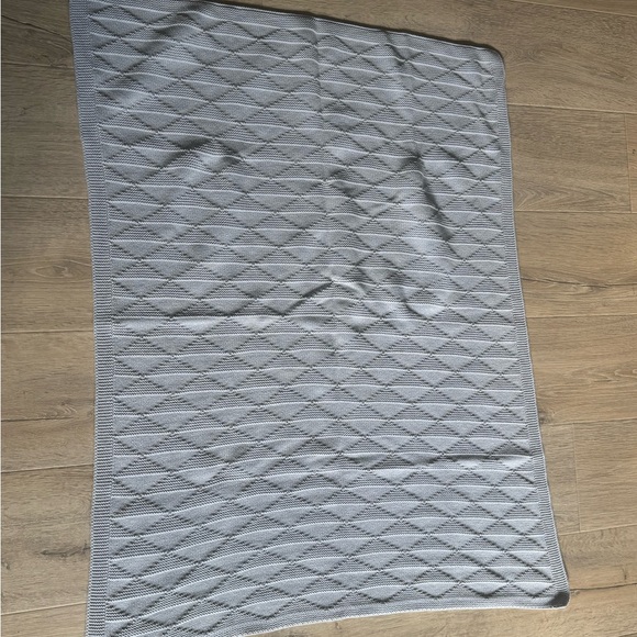 Pottery Barn Light Gray Textured Throw - Picture 3 of 9